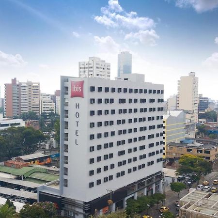 Hotel Ibis Cali Granada Екстериор снимка