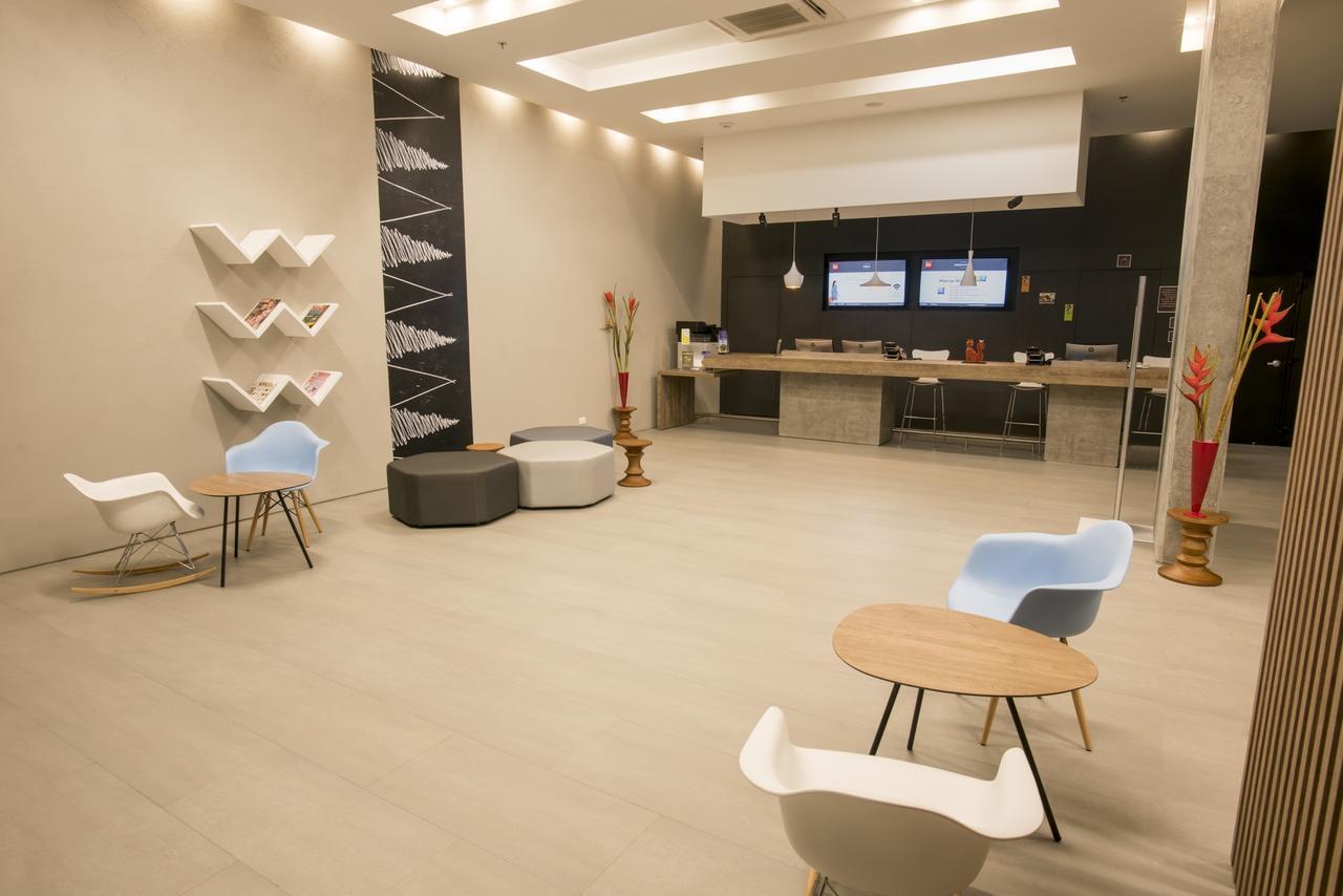 Hotel Ibis Cali Granada Екстериор снимка
