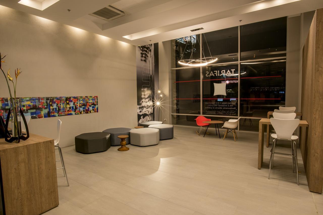 Hotel Ibis Cali Granada Екстериор снимка