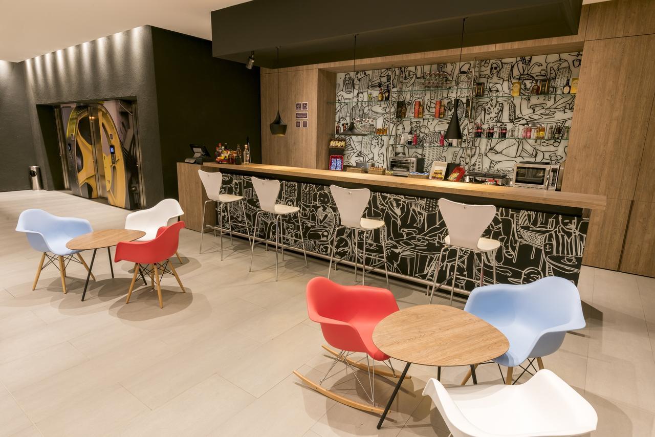 Hotel Ibis Cali Granada Екстериор снимка